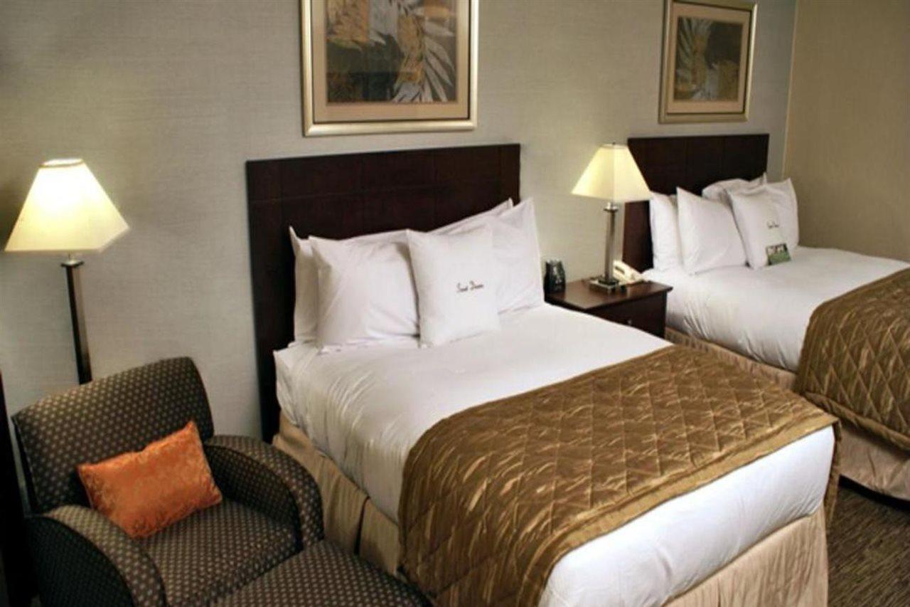 Hotel Doubletree By Hilton Rocky Mount Zewnętrze zdjęcie