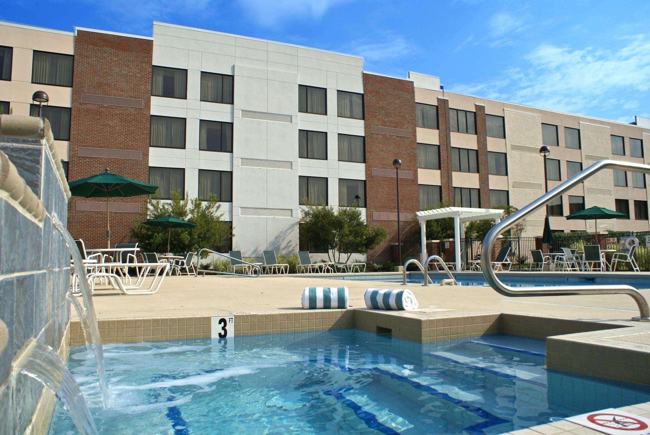 Hotel Doubletree By Hilton Rocky Mount Zewnętrze zdjęcie