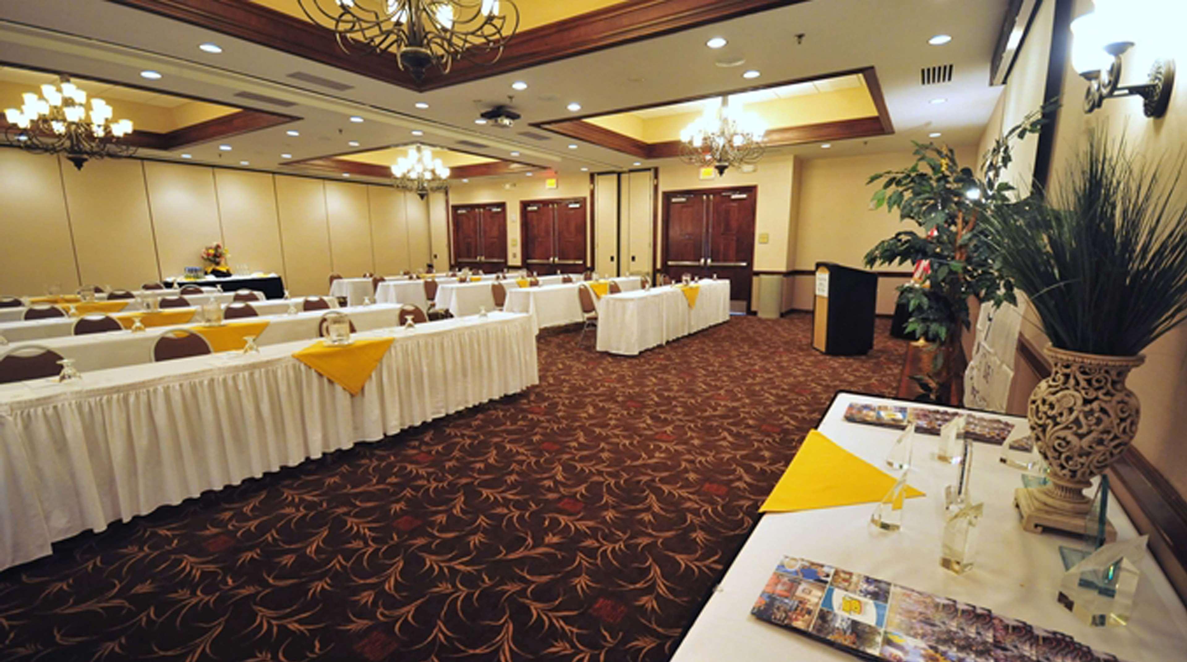 Hotel Doubletree By Hilton Rocky Mount Zewnętrze zdjęcie