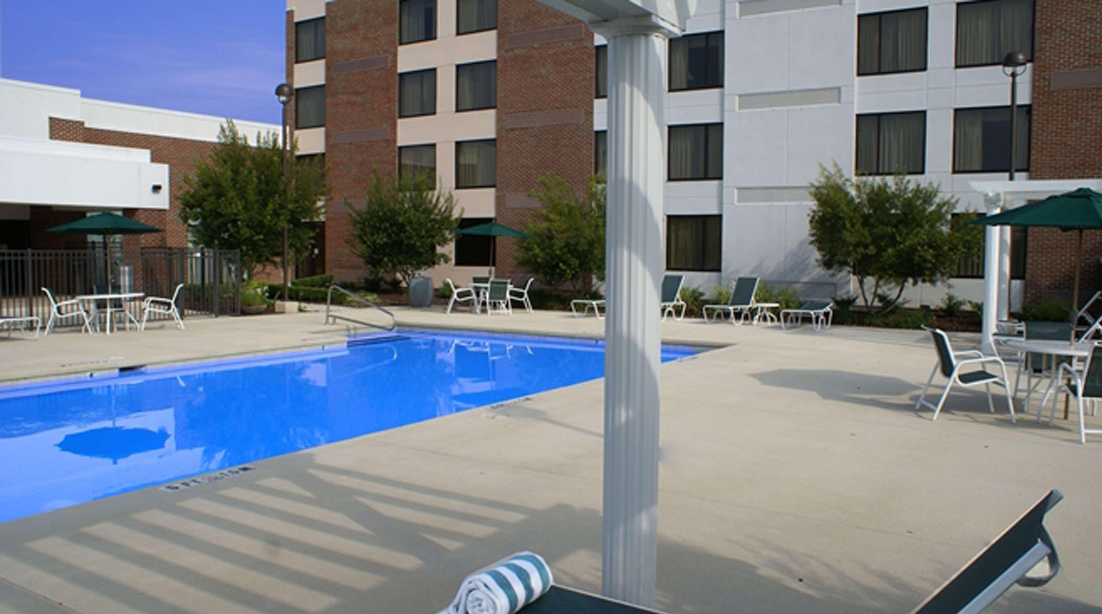 Hotel Doubletree By Hilton Rocky Mount Zewnętrze zdjęcie