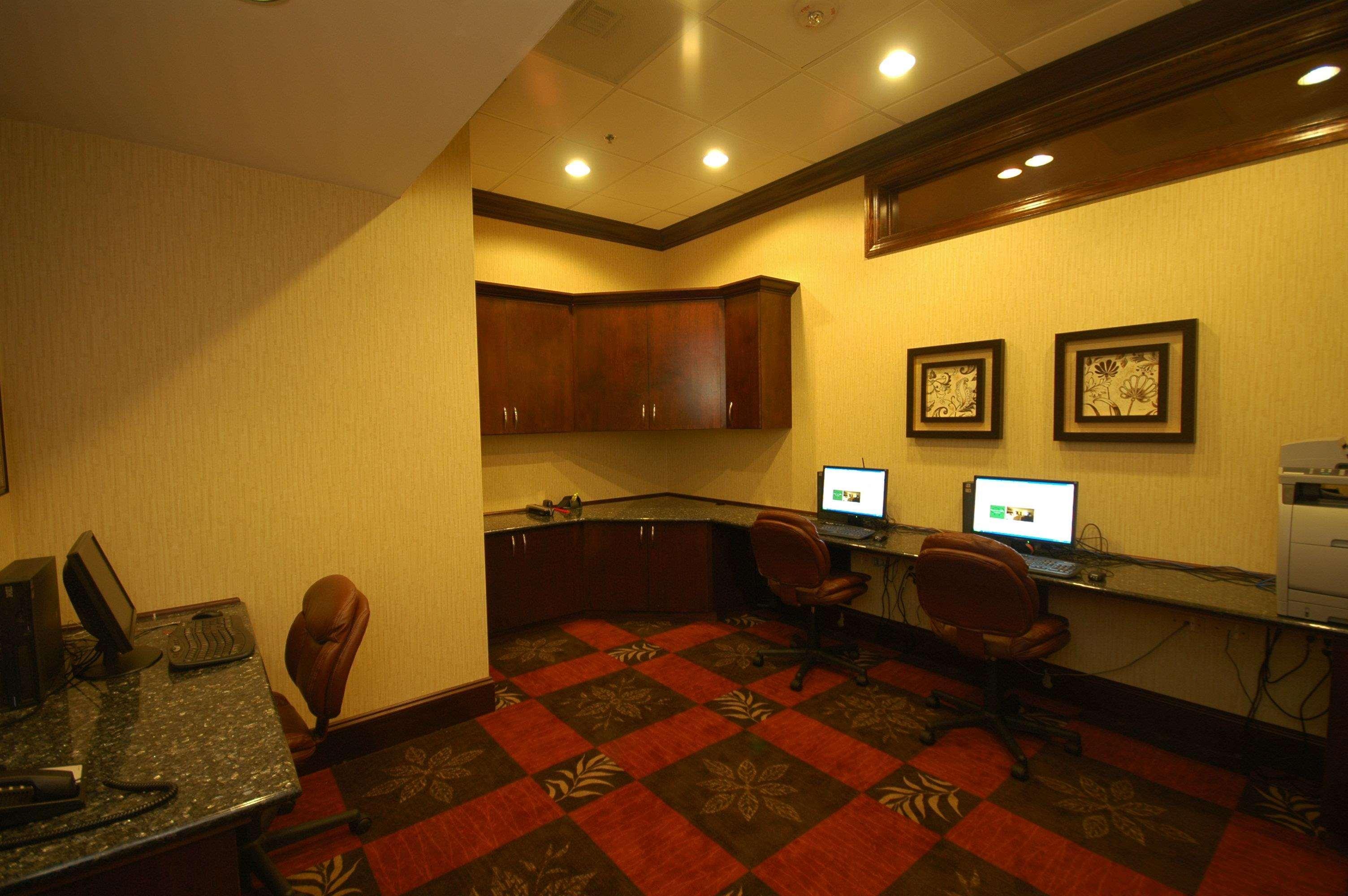 Hotel Doubletree By Hilton Rocky Mount Udogodnienia zdjęcie