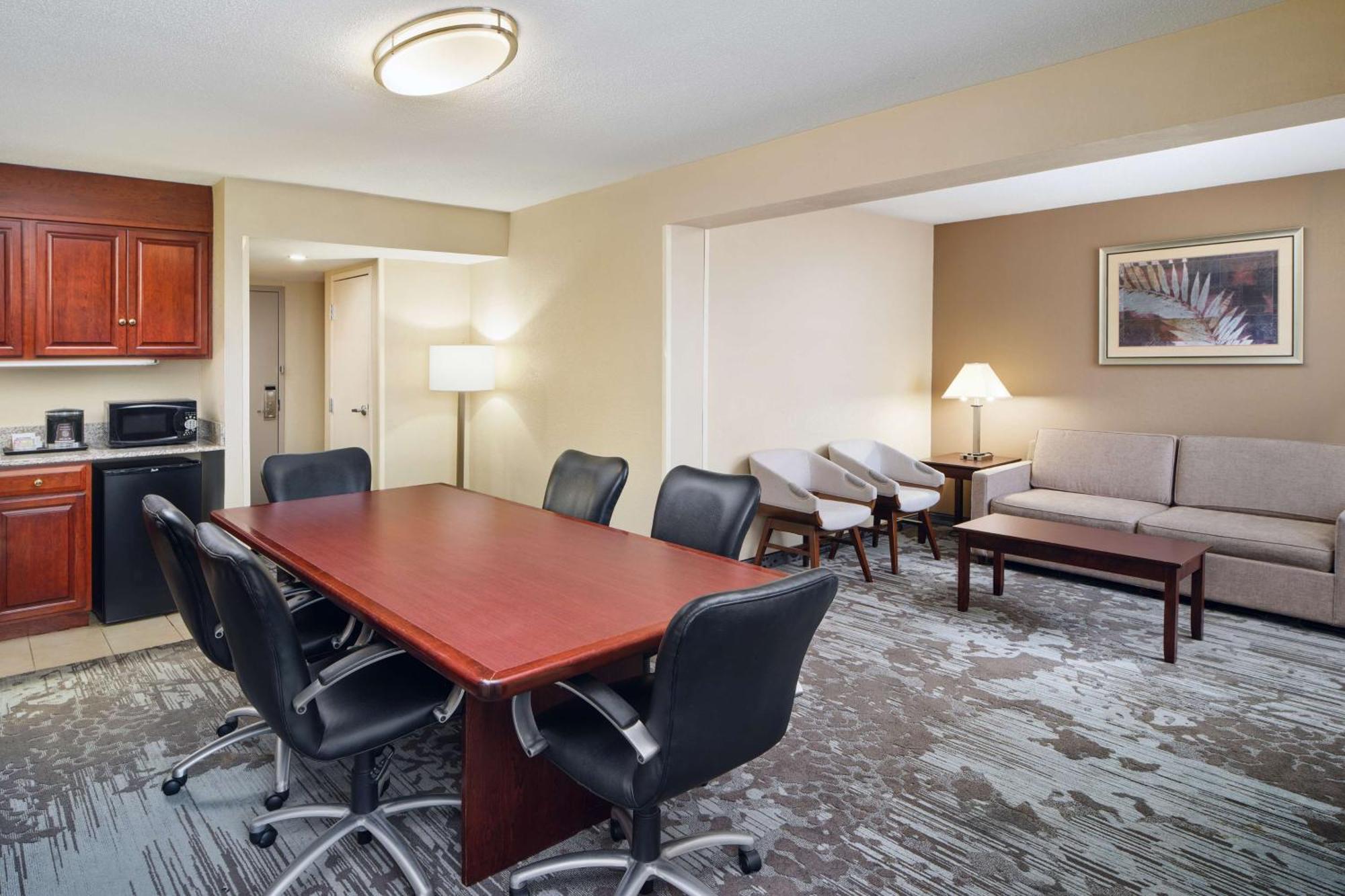 Hotel Doubletree By Hilton Rocky Mount Zewnętrze zdjęcie